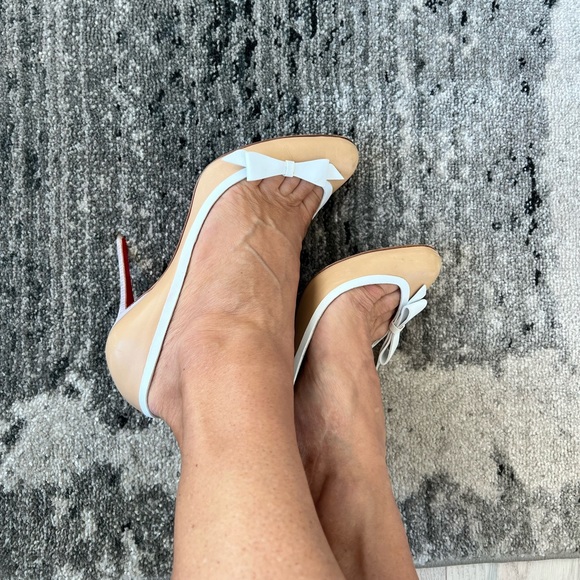 Christian Louboutin, beautiful beige heels with white bow, size 37.5 - Picture 12 of 13